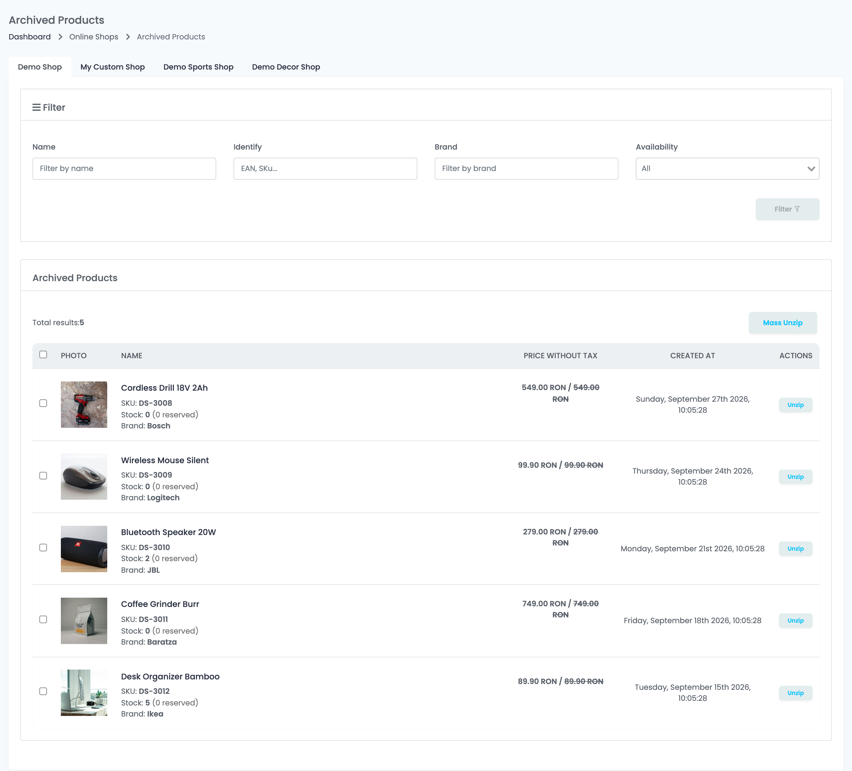 Die Seite Archived Products (englische Oberfläche) mit einem Tab pro Shop, den Filtern, der Schaltfläche Mass Unzip und fünf archivierten Produkten, jeweils mit der Schaltfläche Unzip.
