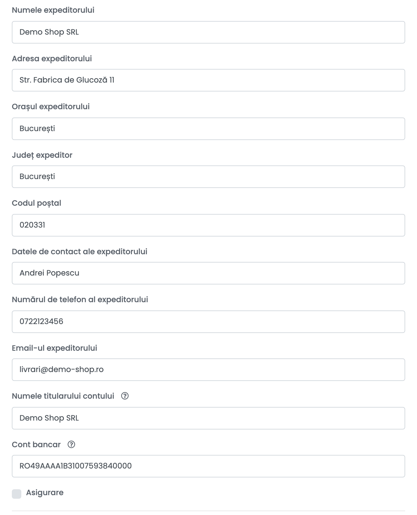 Câmpurile expeditorului unei conexiuni Colete Online, cu o adresă din București, numele titularului și contul bancar pentru ramburs și opțiunea Asigurare.