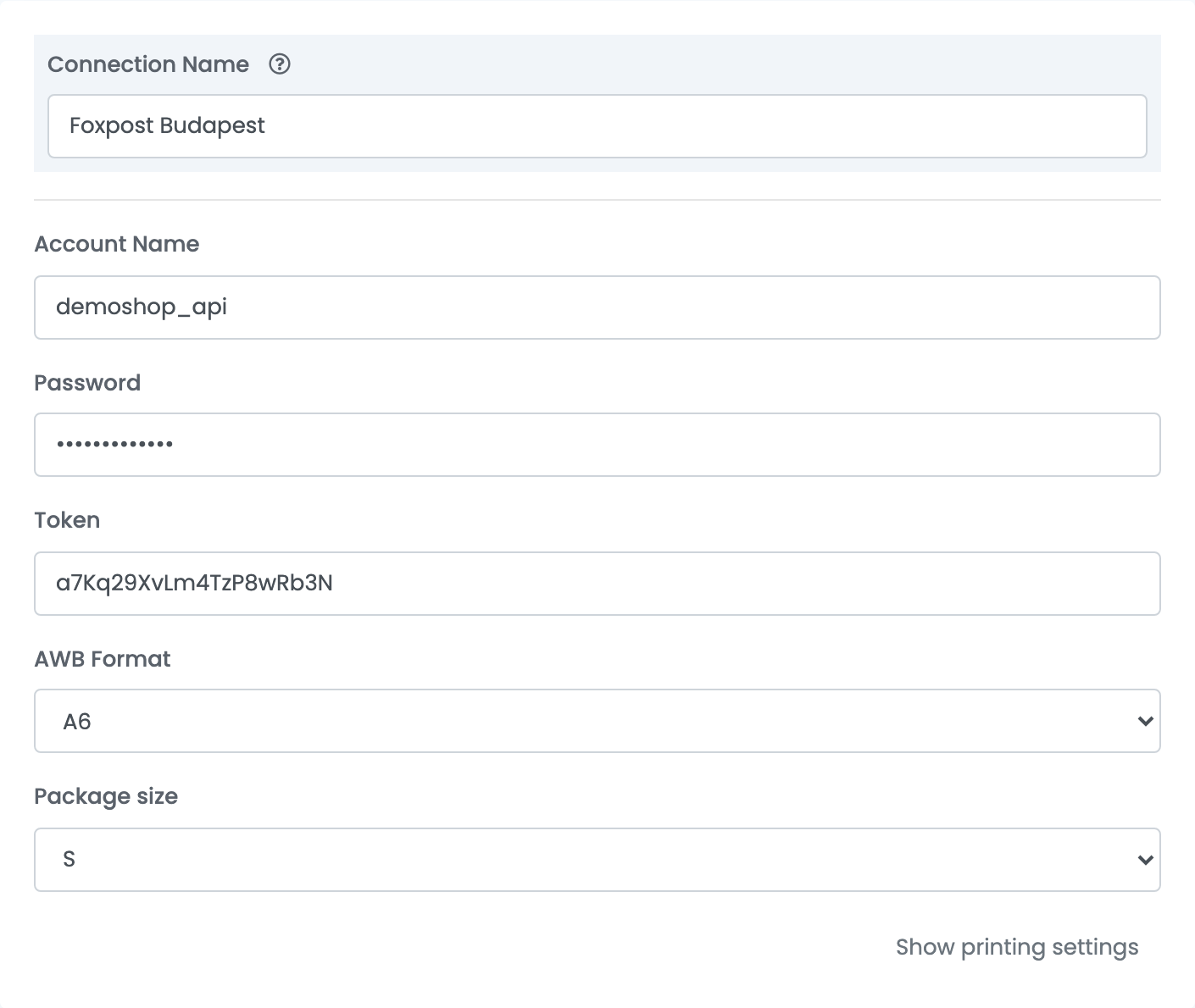Eine Foxpost-Verbindung in easySales: Verbindungsname, Kontoname, das maskierte Passwort, Token, Etikettenformat A6 und Paketgröße S.